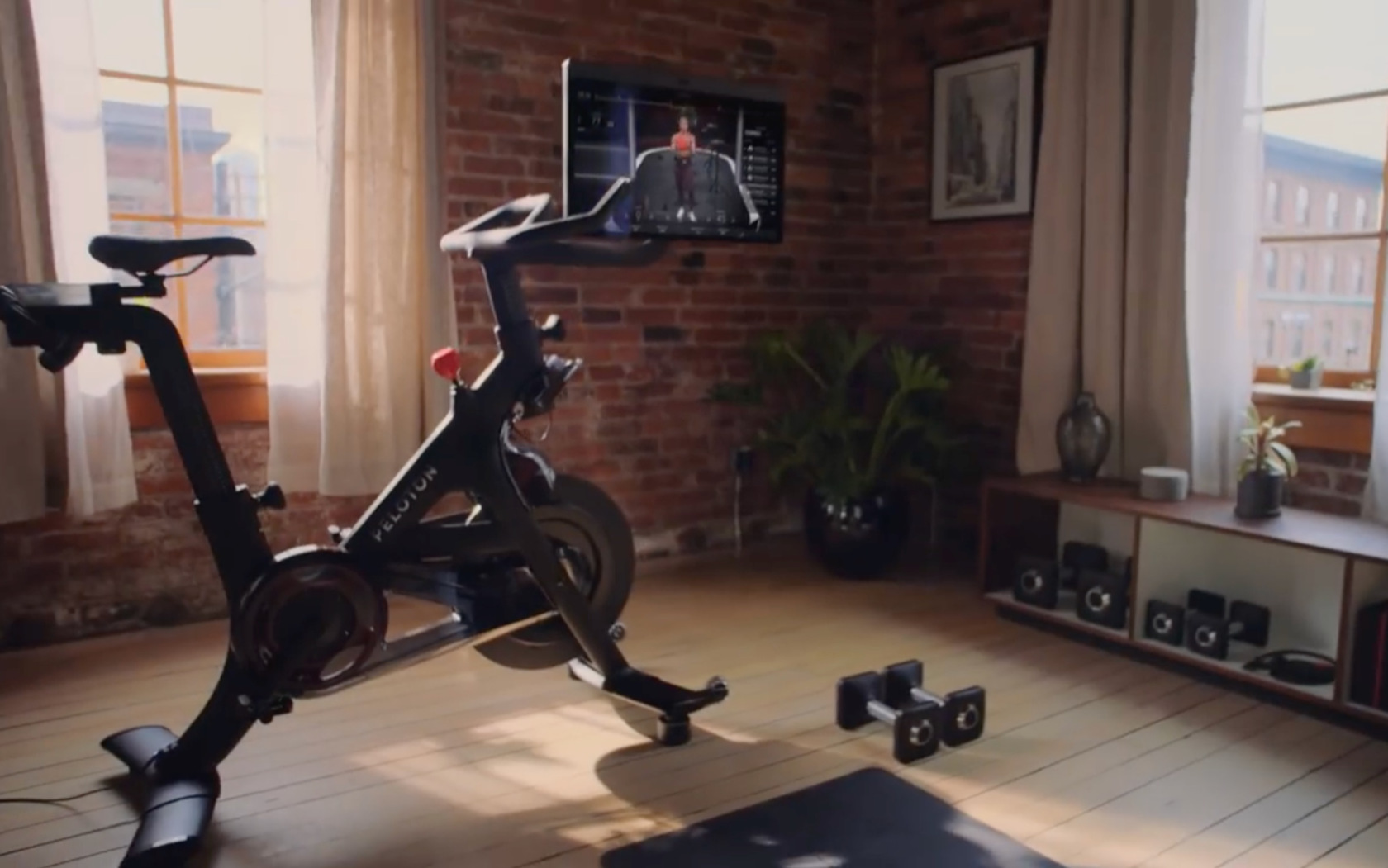 New Peloton treadmill and bike expand range with new prices - SlashGear