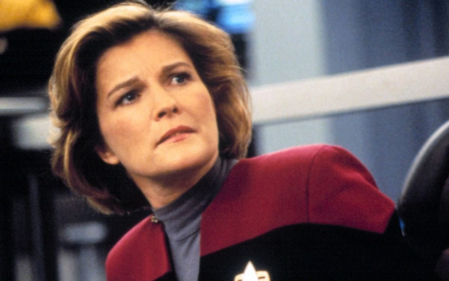 Star Trek Universe Welcomes Back Kate Mulgrew But With A Twist Slash