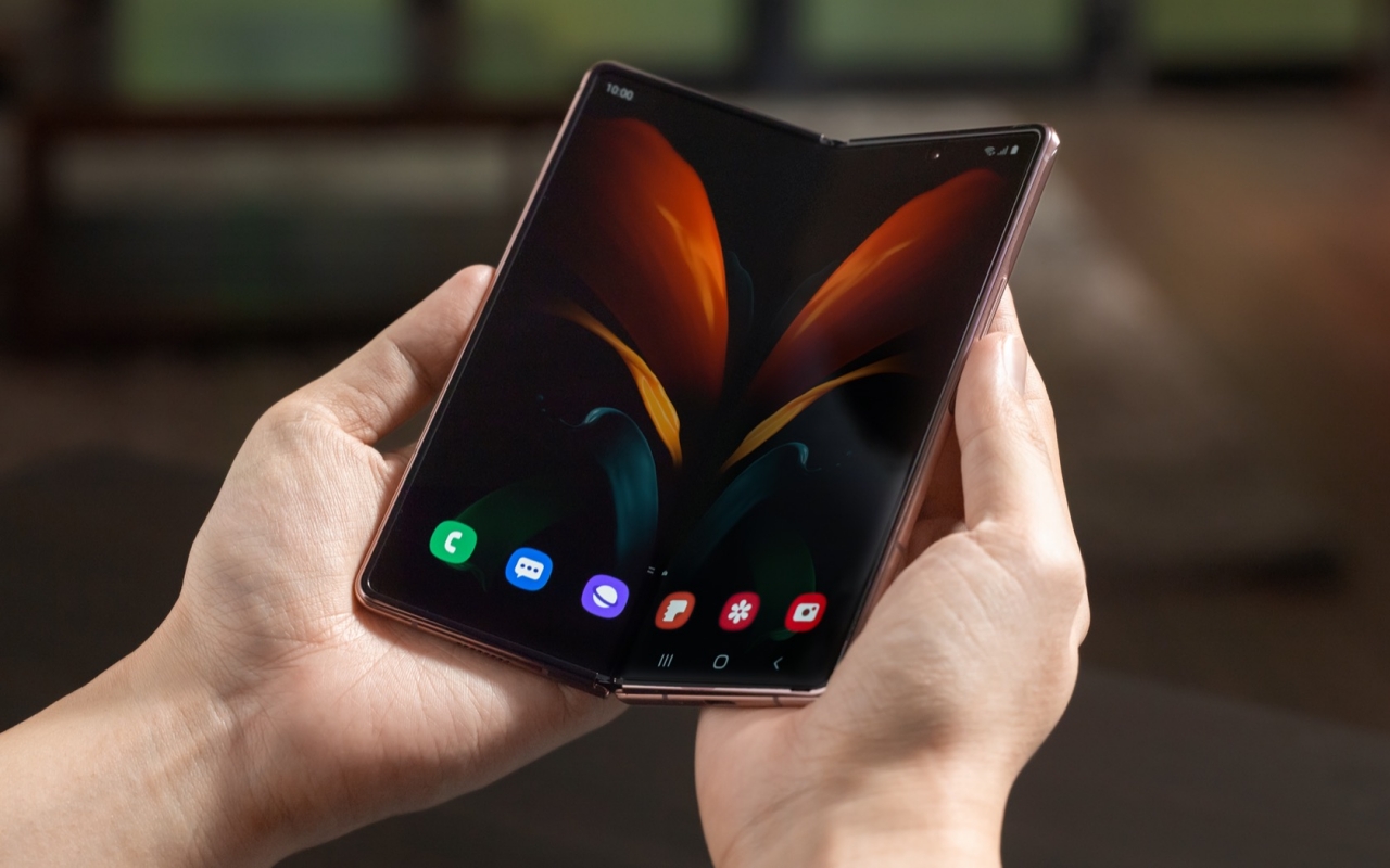 galaxy z fold camera