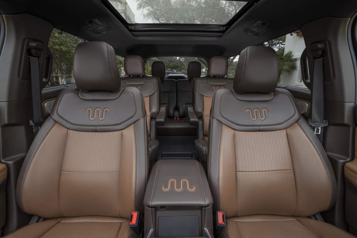 2021 Ford Explorer King Ranch Gets Brown Leather And A Western Charm   2021 Explorer King Ranch 016 1200x800 