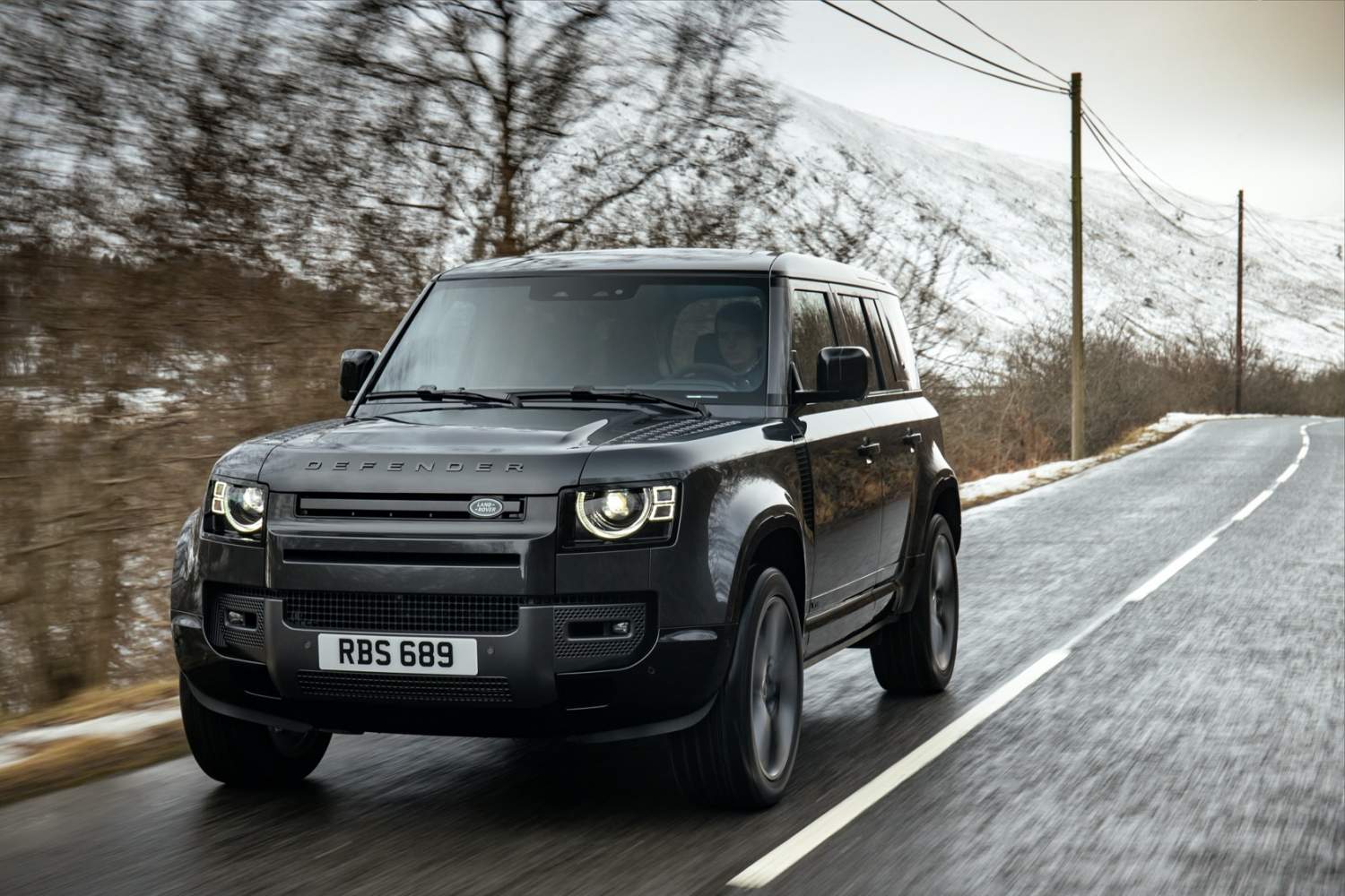 Land rover defender 1