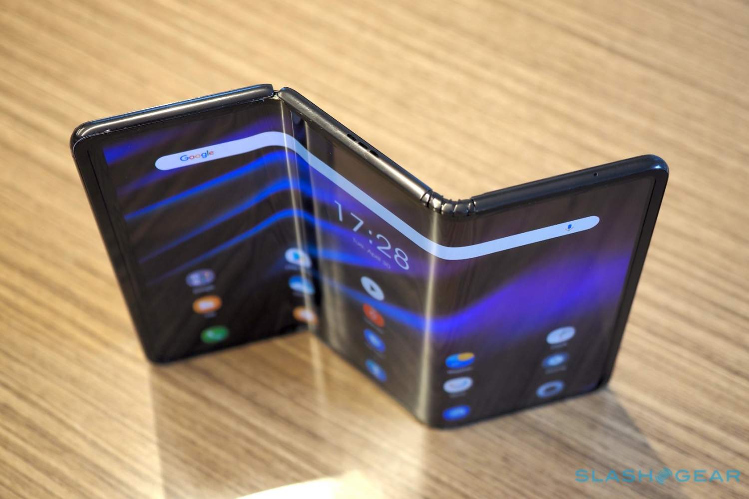 Samsung doublefoldable phone could offer two hinges in 2021 SlashGear