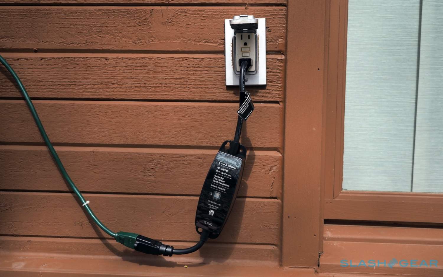 Lutron Caseta Outdoor Smart Plug Review: Flexibility in the garden ...