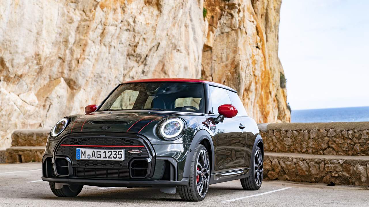 Mini John Cooper Works Convertible And Coupe Pack Style And Performance Slashgear