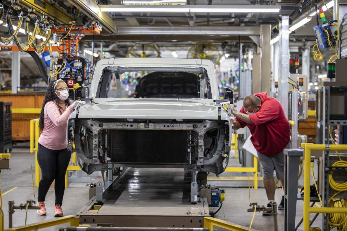 Ford Bronco production begins at the Michigan Assembly Plant - SlashGear