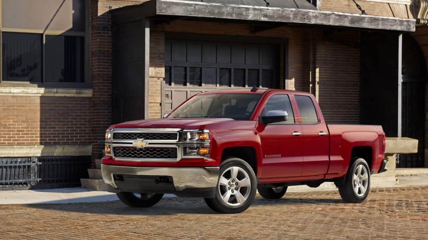 GM Recalls 400,000+ Chevrolet And GMC Pickups Over Exploding Airbags ...