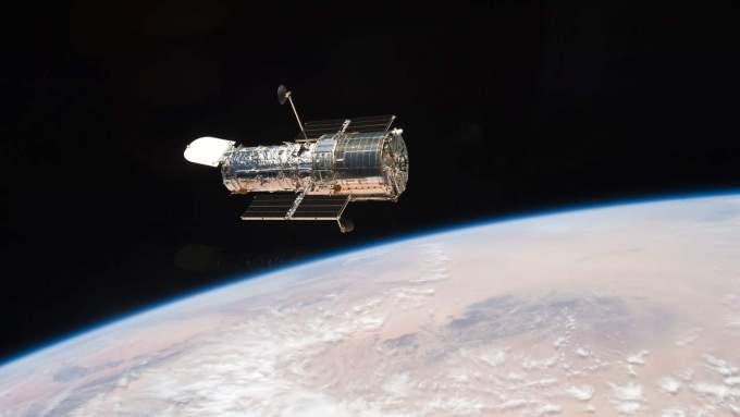 NASA: Hubble is back online and already at work - SlashGear