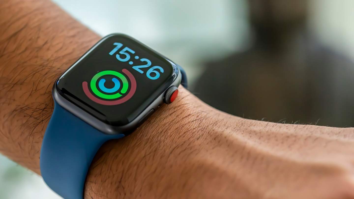 Часы apple watch se gps. Новые Эппл вотч 2021. Эпл вотч 7 клавиатура.